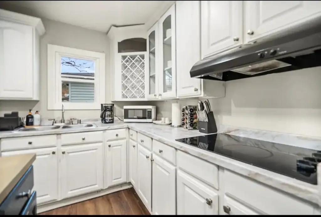 4504 Third Street Greenville TX 75401