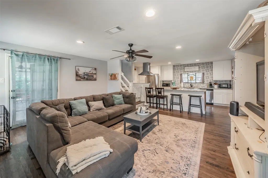 3209 Crites Street Richland Hills TX 76118