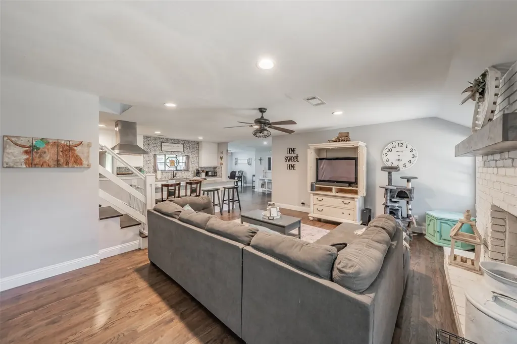 3209 Crites Street Richland Hills TX 76118