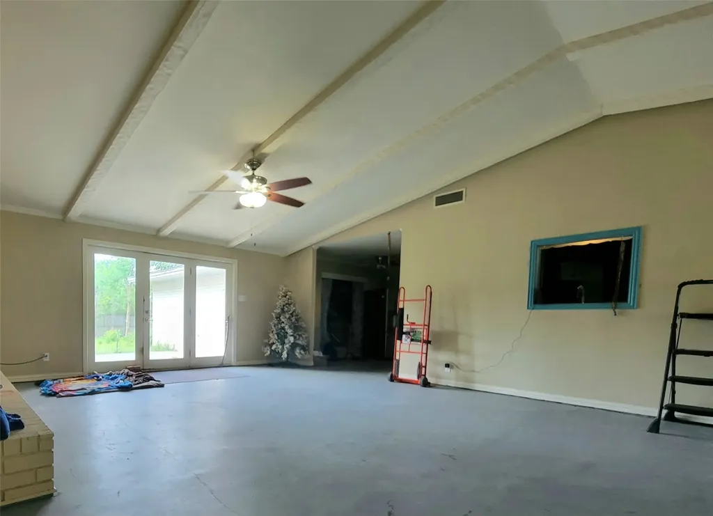 706 W Fourth Clarksville TX 75426