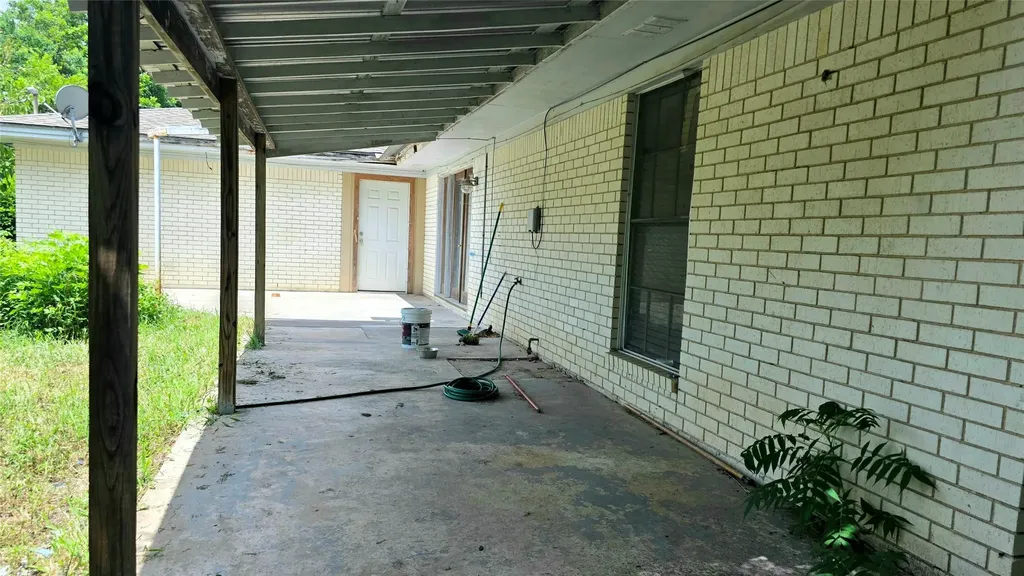 706 W Fourth Clarksville TX 75426