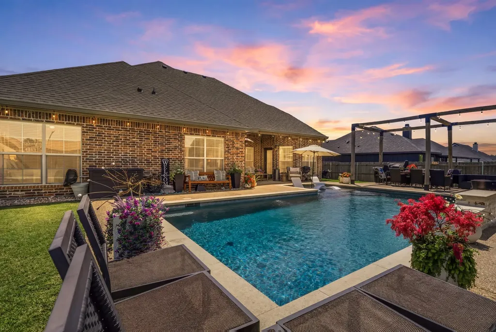 386 Cavitt Court Robinson TX 76706