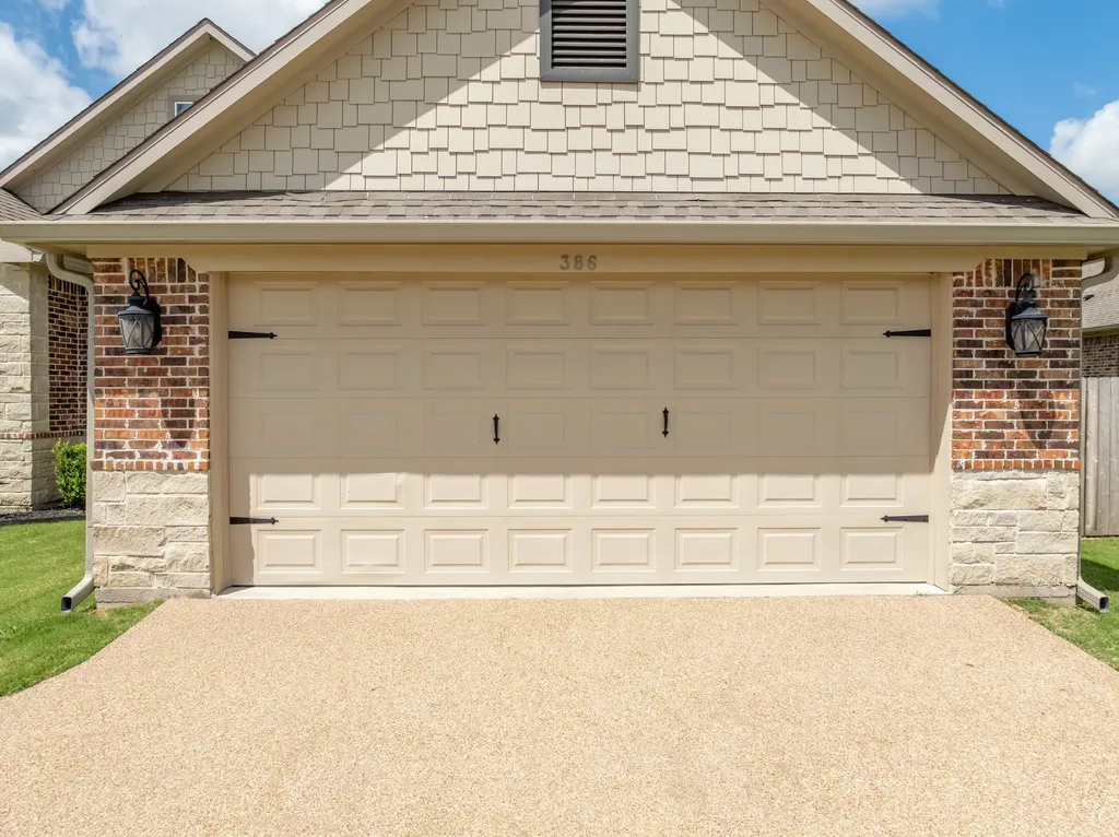 386 Cavitt Court Robinson TX 76706