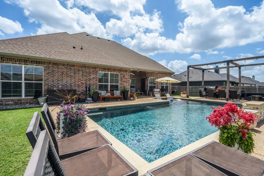 386 Cavitt Court Robinson TX 76706