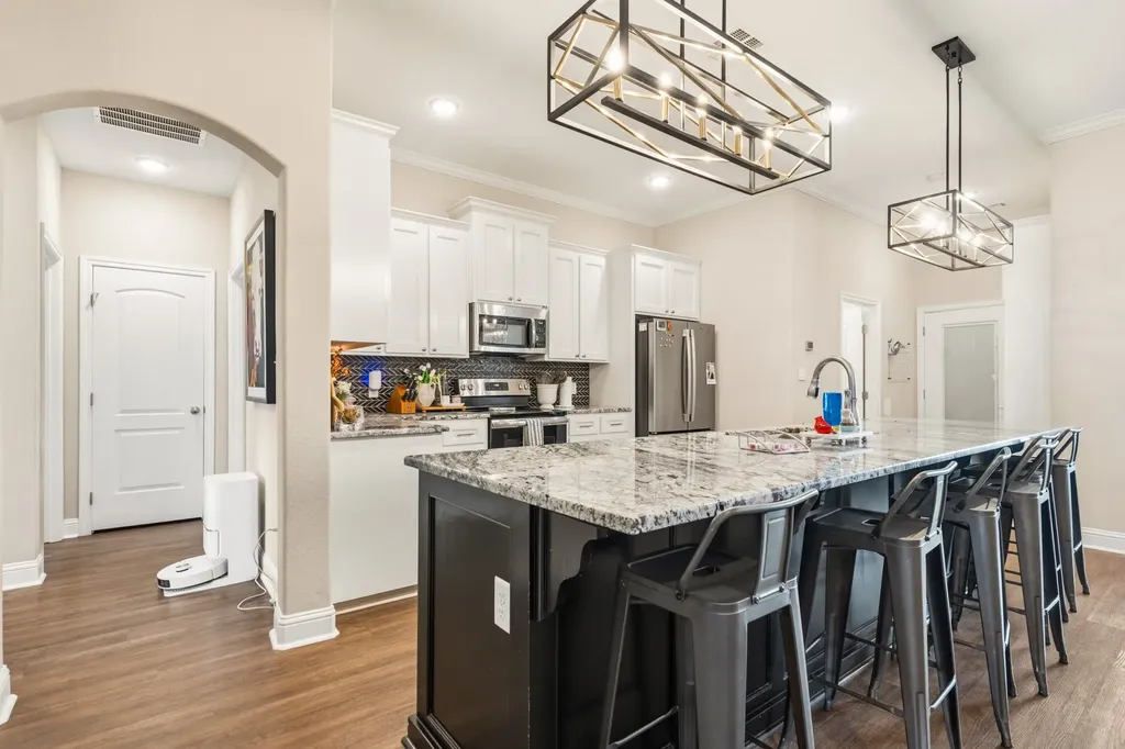 386 Cavitt Court Robinson TX 76706