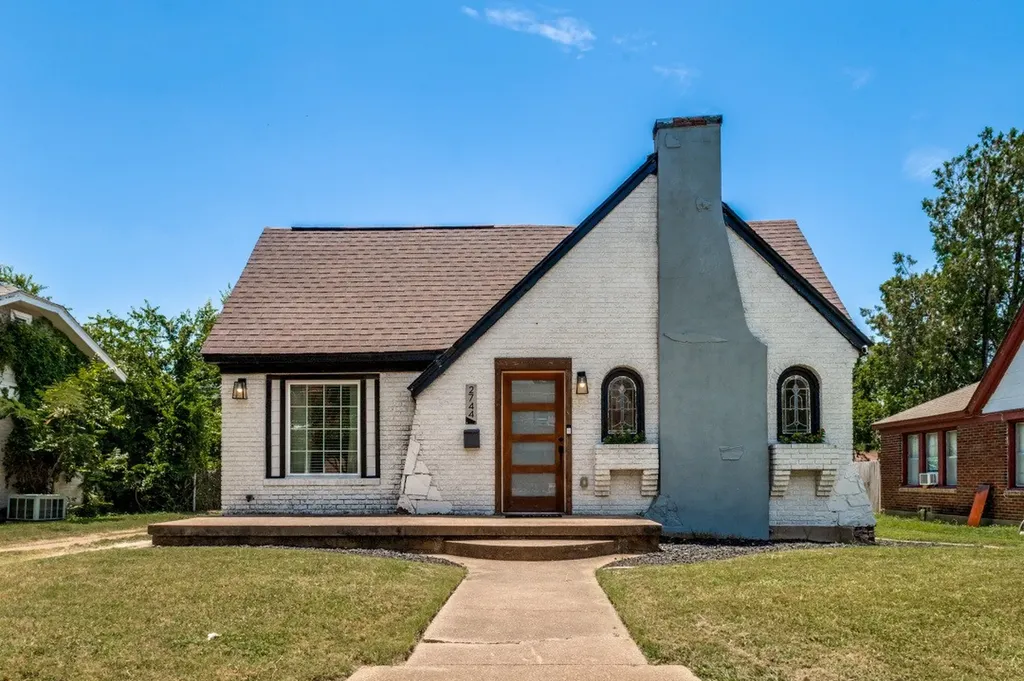 2744 Catherine Street Dallas TX 75211