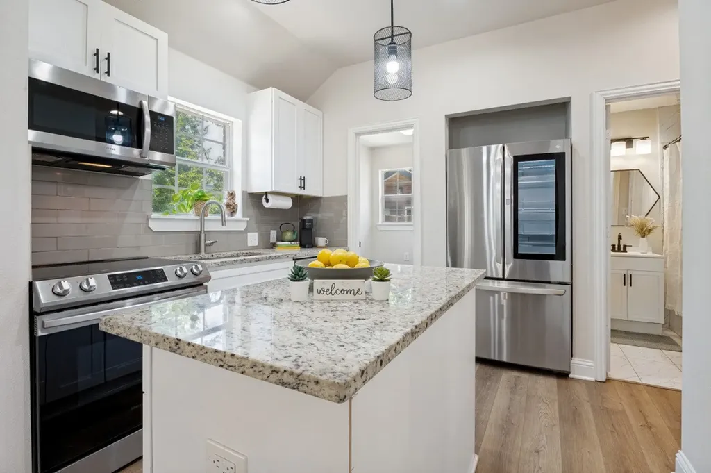 2744 Catherine Street Dallas TX 75211