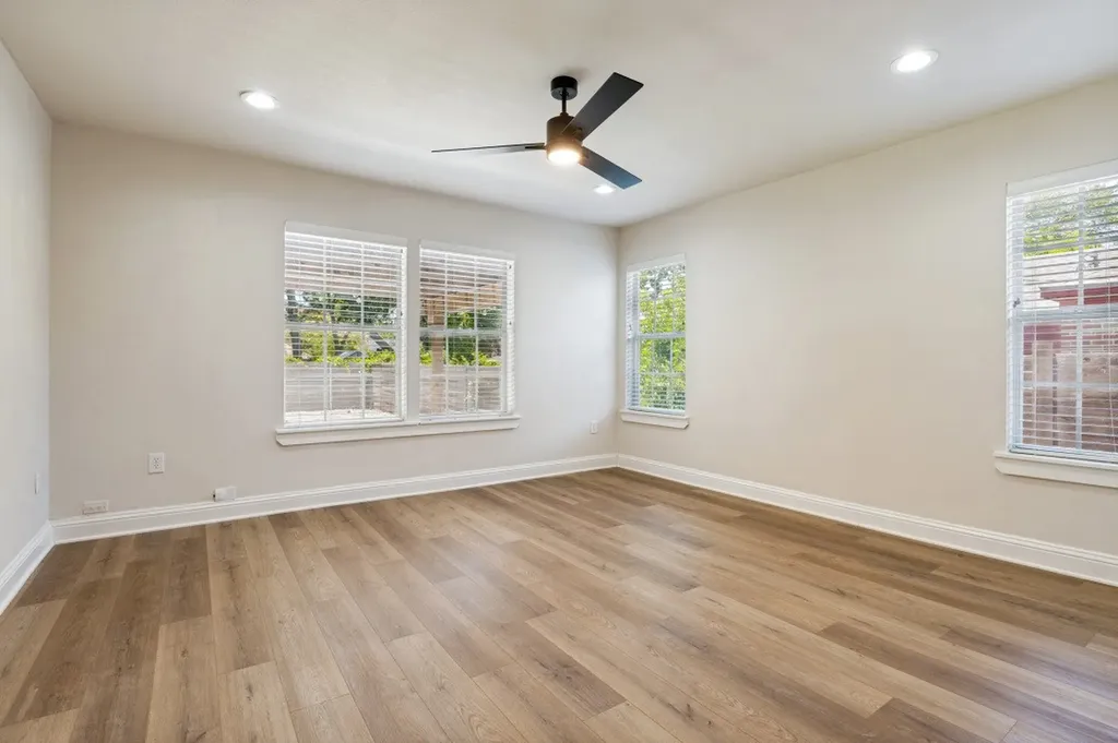 2744 Catherine Street Dallas TX 75211