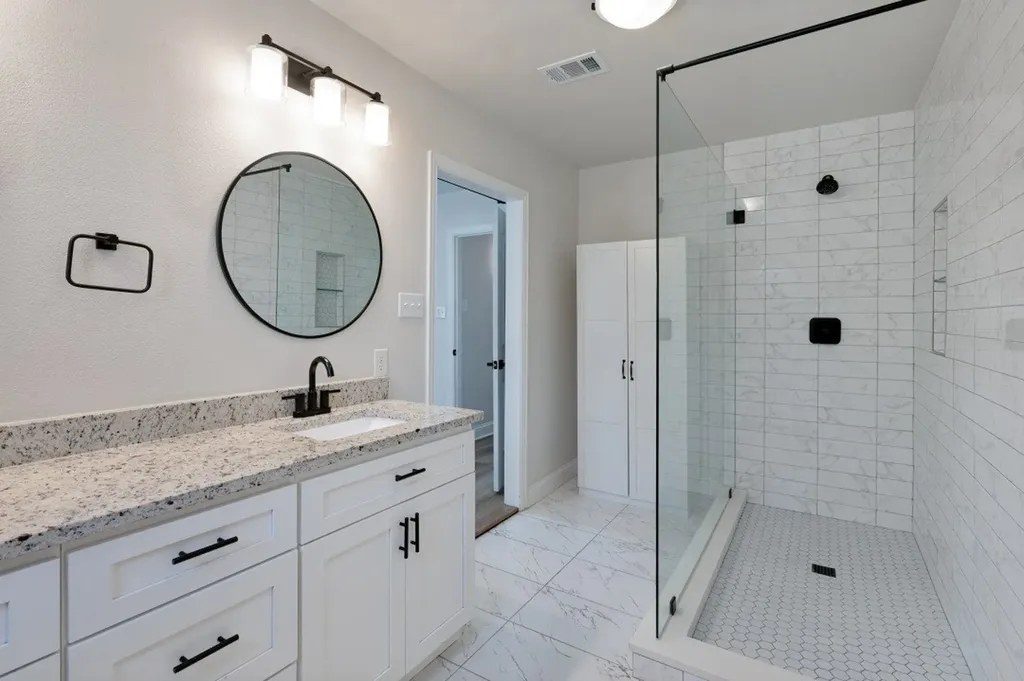 2744 Catherine Street Dallas TX 75211