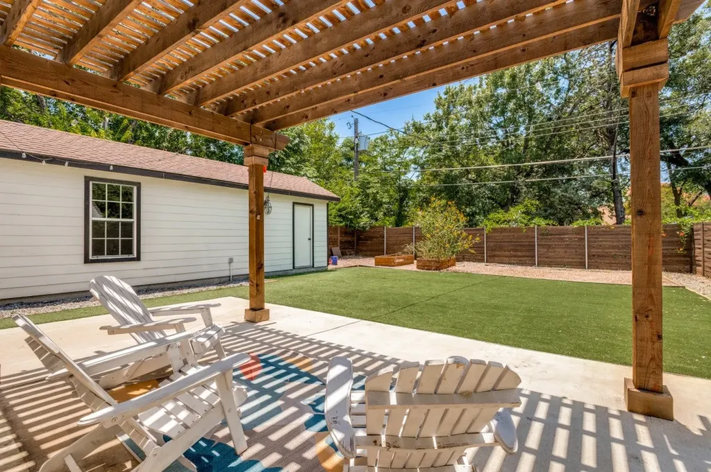 2744 Catherine Street Dallas TX 75211