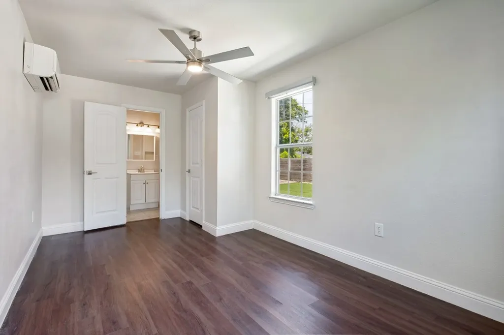 2744 Catherine Street Dallas TX 75211