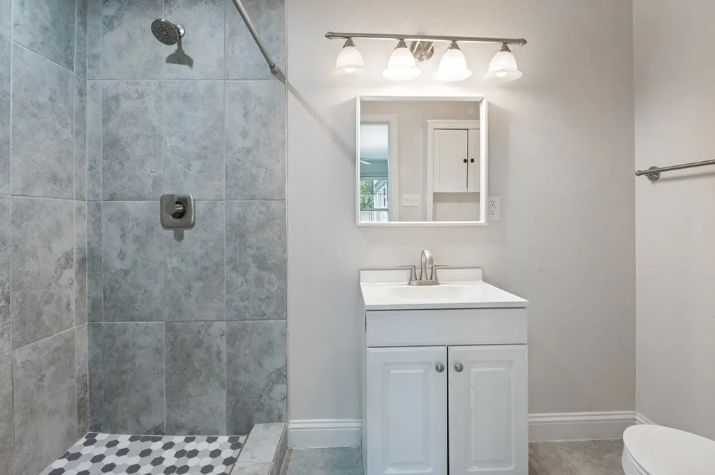 2744 Catherine Street Dallas TX 75211