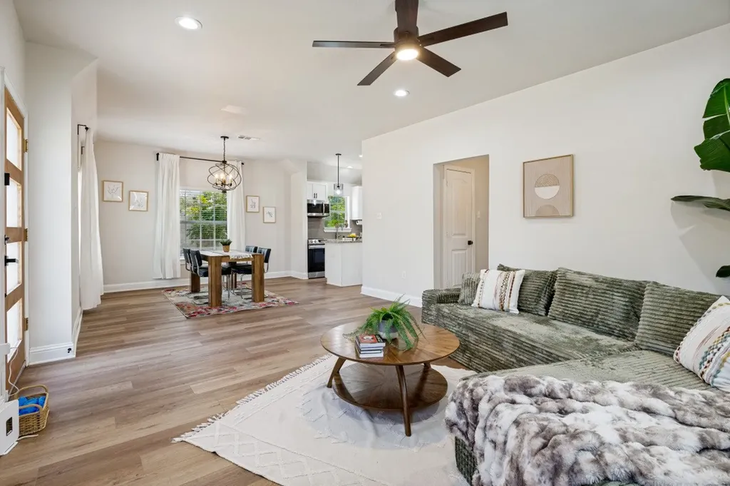2744 Catherine Street Dallas TX 75211