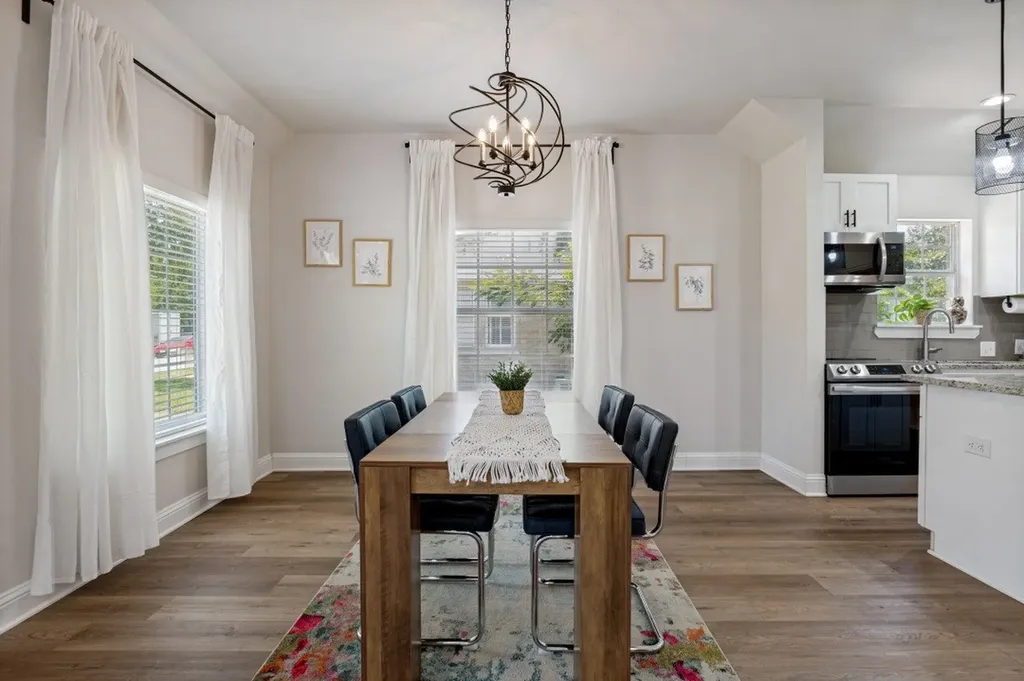 2744 Catherine Street Dallas TX 75211