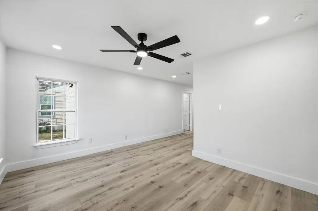 2321 Eastover Avenue Fort Worth TX 76105