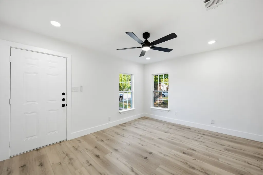 2321 Eastover Avenue Fort Worth TX 76105