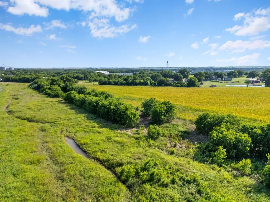 107.48 Ac. Tbd County Line Parkway Mart TX 76664