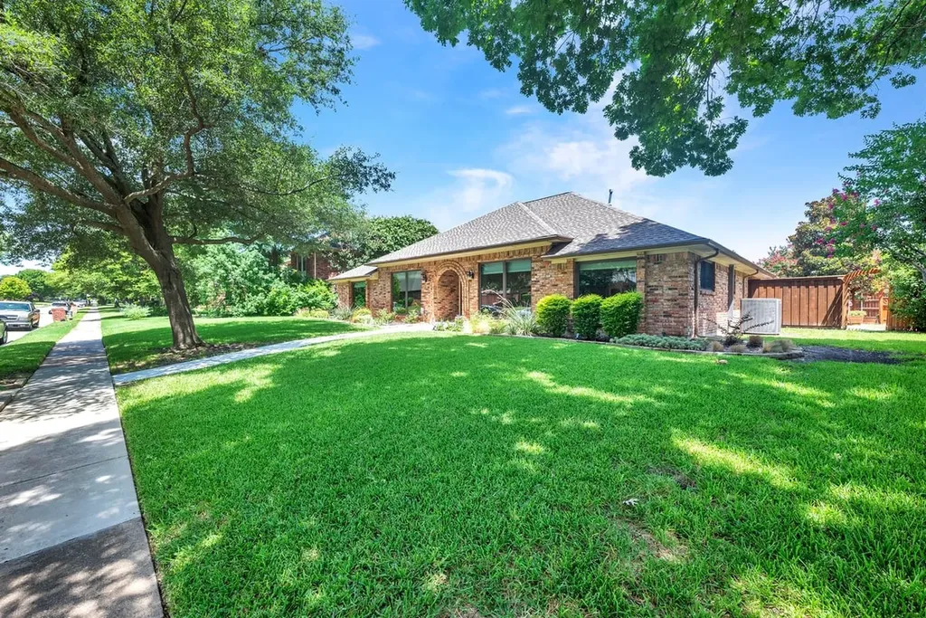 2225 Fountain Head Drive Plano TX 75023