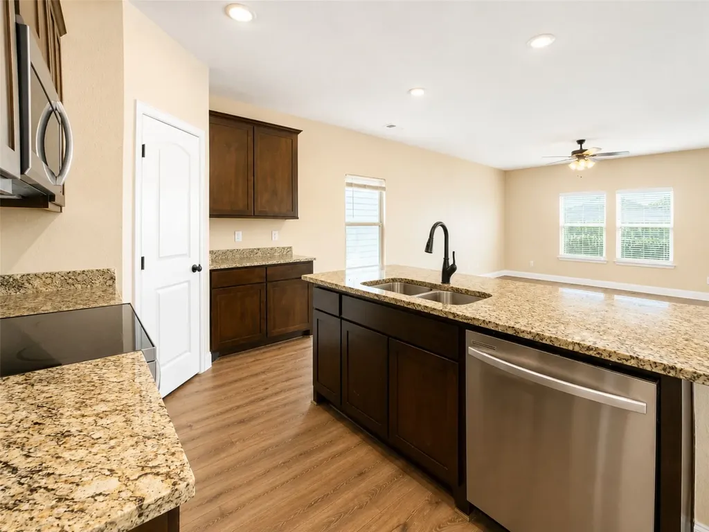 124 Canales Circle Greenville TX 75401