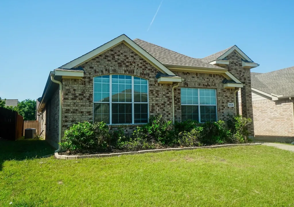 8826 Tucker Street Cross Roads TX 76227
