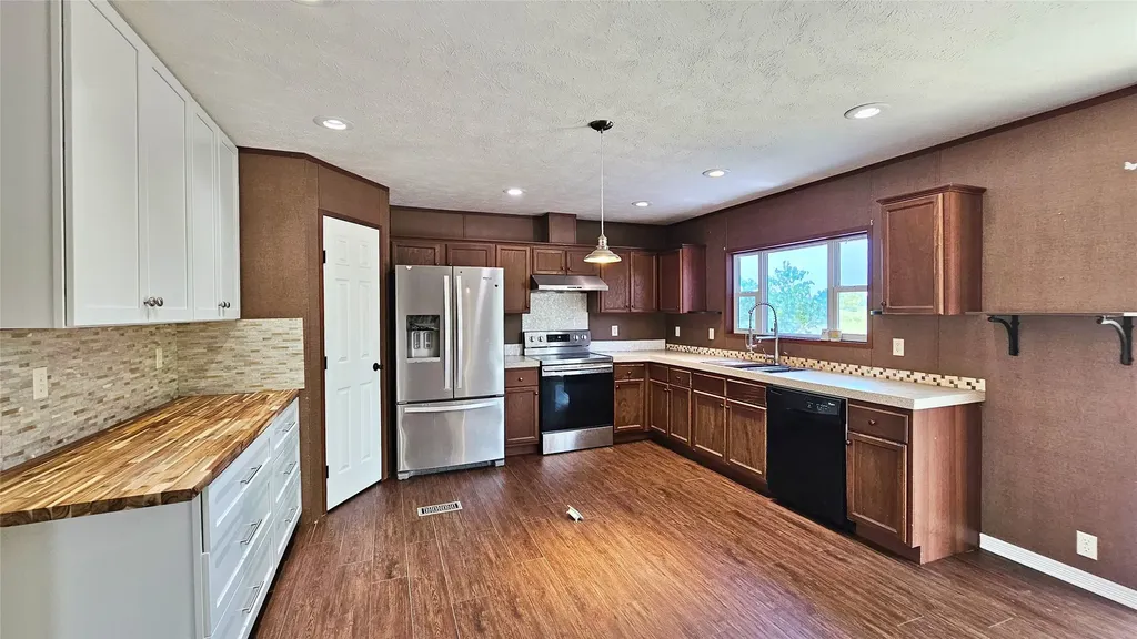 6818 Texas Highway 11 E Sulphur Springs TX 75482