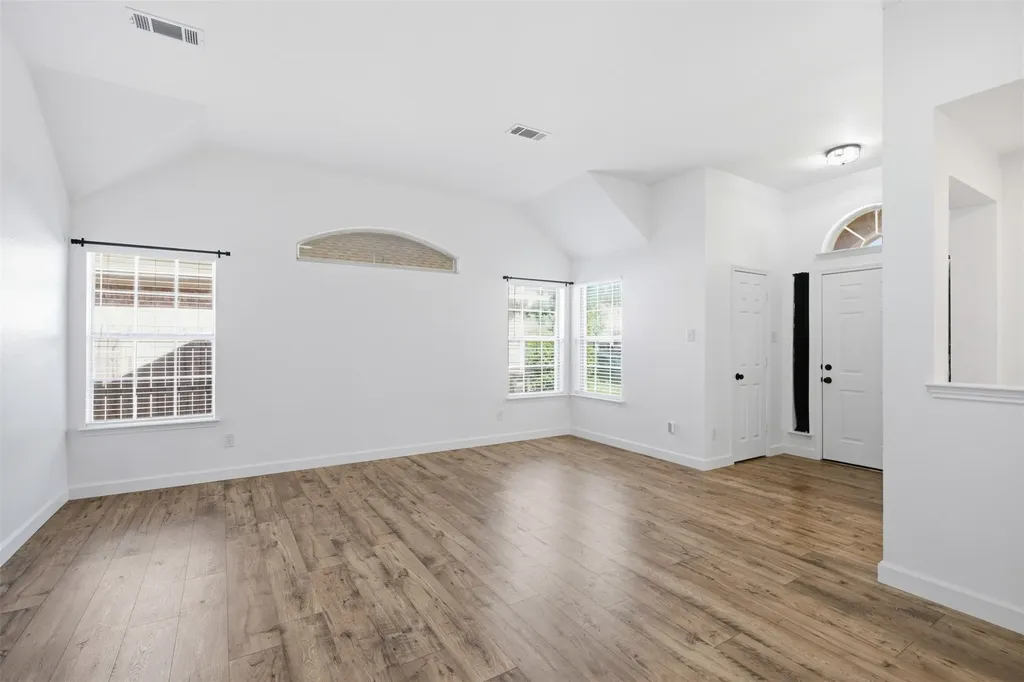 4724 Grant Park Avenue Fort Worth TX 76137