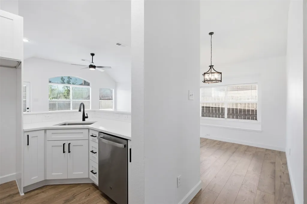 4724 Grant Park Avenue Fort Worth TX 76137