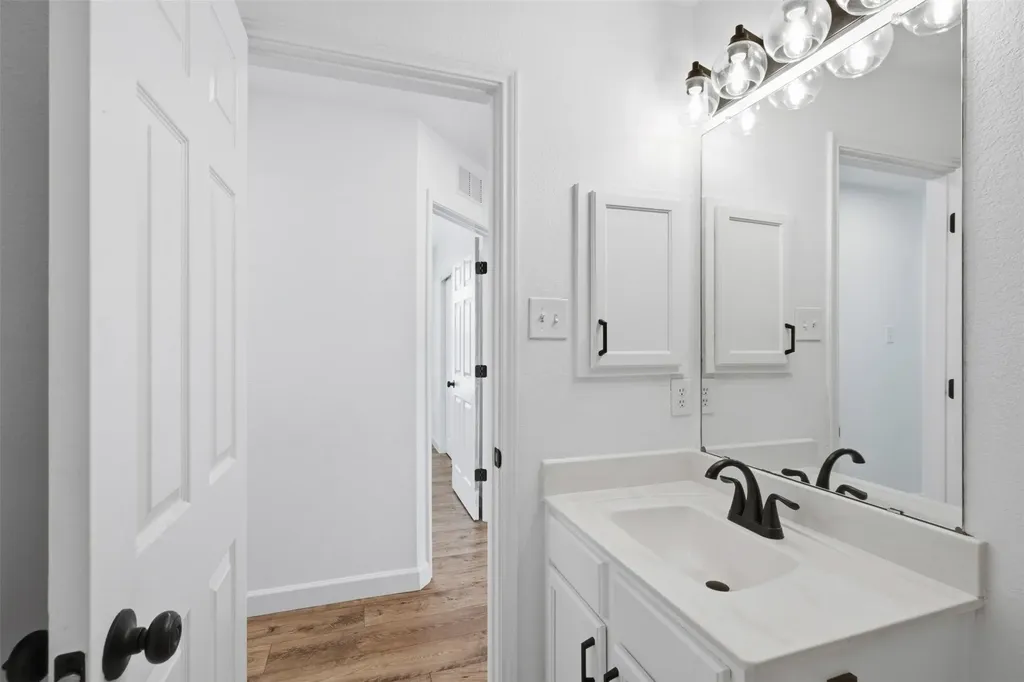 4724 Grant Park Avenue Fort Worth TX 76137
