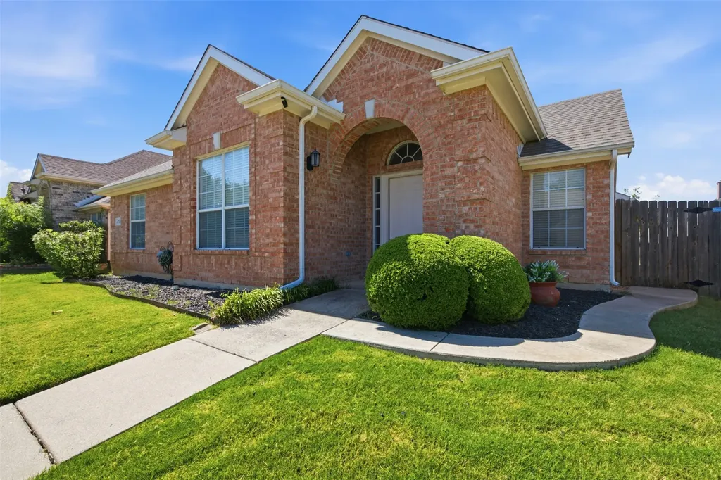4724 Grant Park Avenue Fort Worth TX 76137