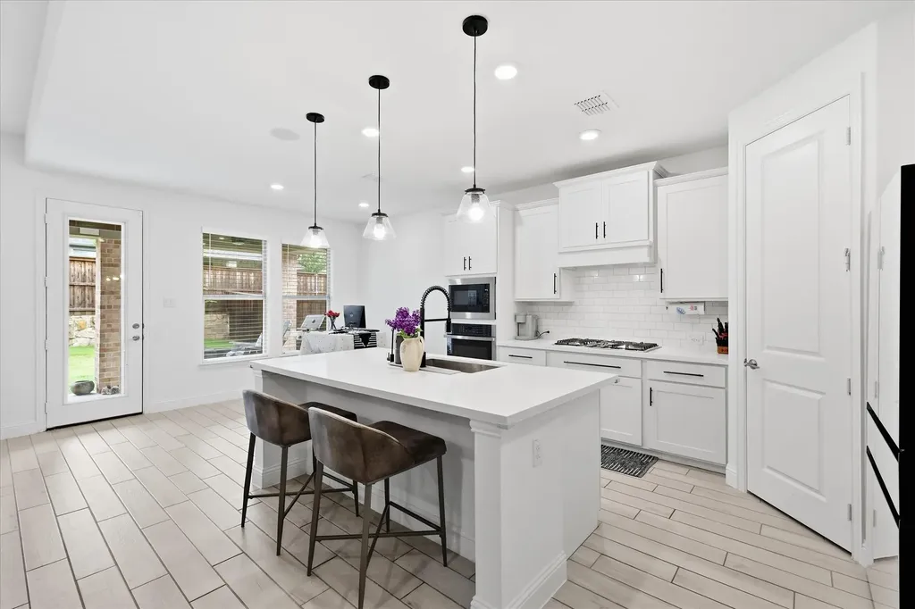 2637 Basswood Drive Northlake TX 76226