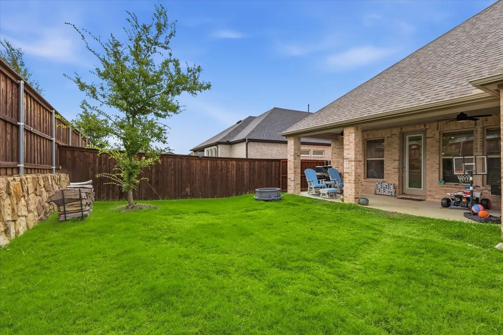 2637 Basswood Drive Northlake TX 76226