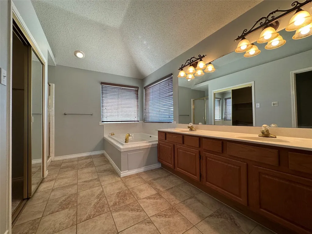 2124 Liverpool Drive Plano TX 75025