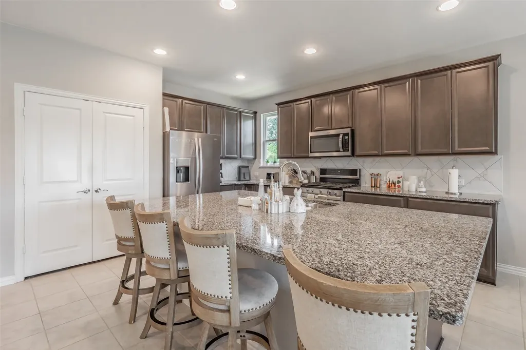 4512 Minnow Cove Road Oak Point TX 75068