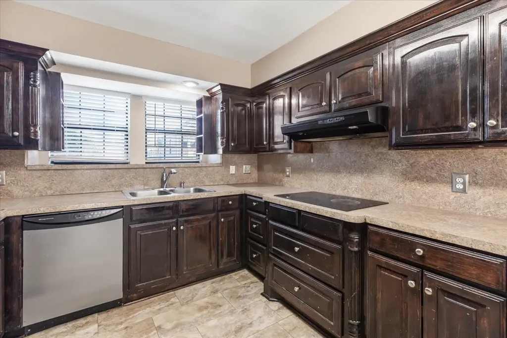 3917 Flintridge Drive Irving TX 75038