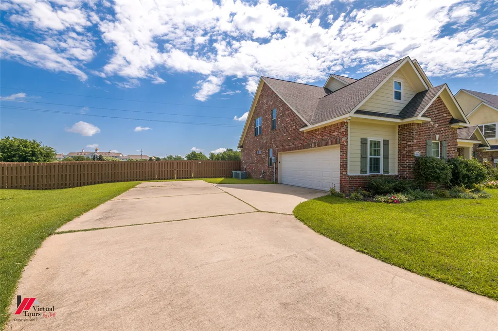 605 Parlange Circle Shreveport LA 71115