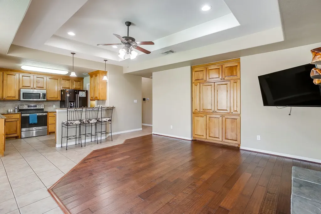 2274 Arbor Spring Court Cleburne TX 76033