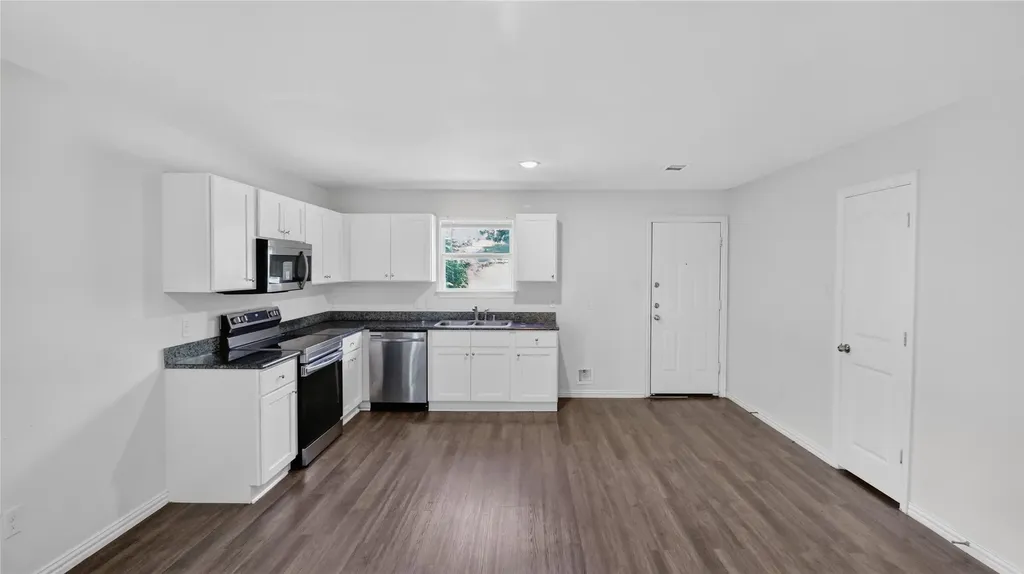 2128 Rw Bivens Lane Fort Worth TX 76105