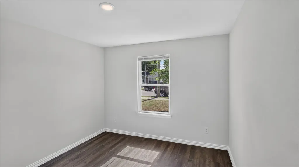 2128 Rw Bivens Lane Fort Worth TX 76105