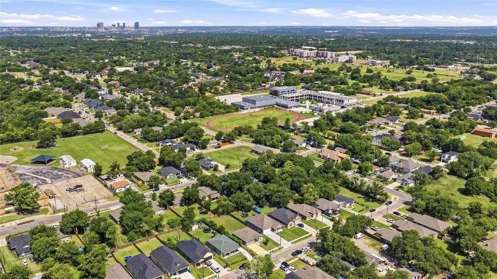 2128 Rw Bivens Lane Fort Worth TX 76105