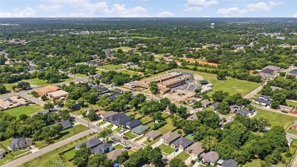 2128 Rw Bivens Lane Fort Worth TX 76105