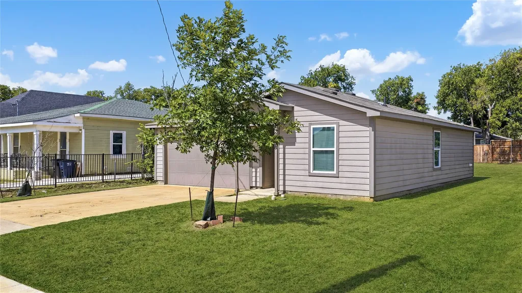 2128 Rw Bivens Lane Fort Worth TX 76105