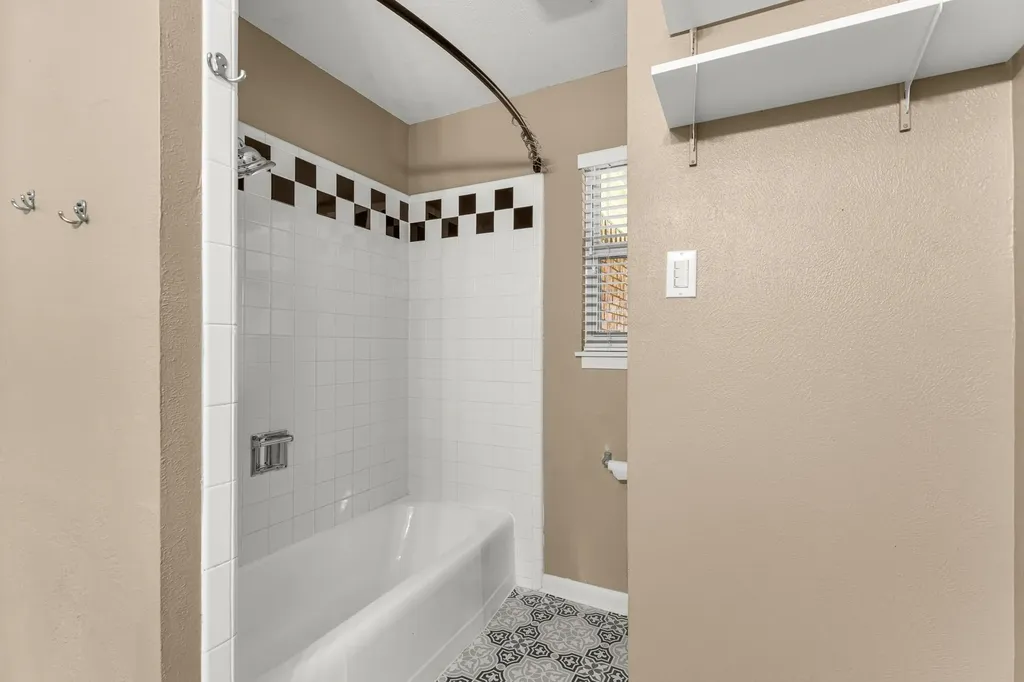 7105 Culver Avenue Fort Worth TX 76116