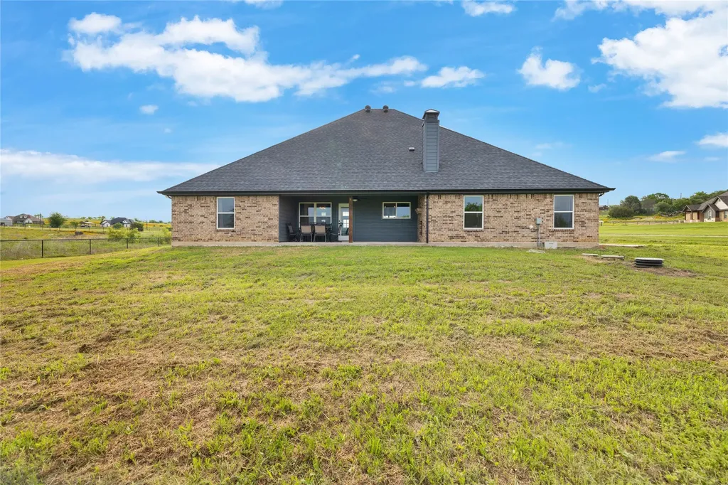 1040 Cloudy Court Weatherford TX 76085