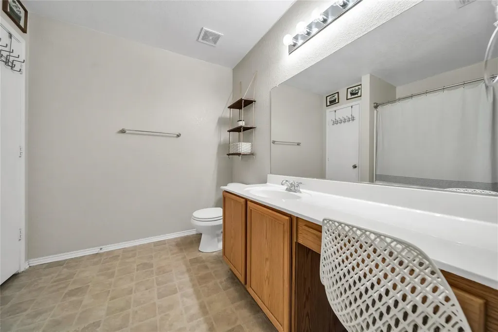 552 Lincoln Avenue Lavon TX 75166