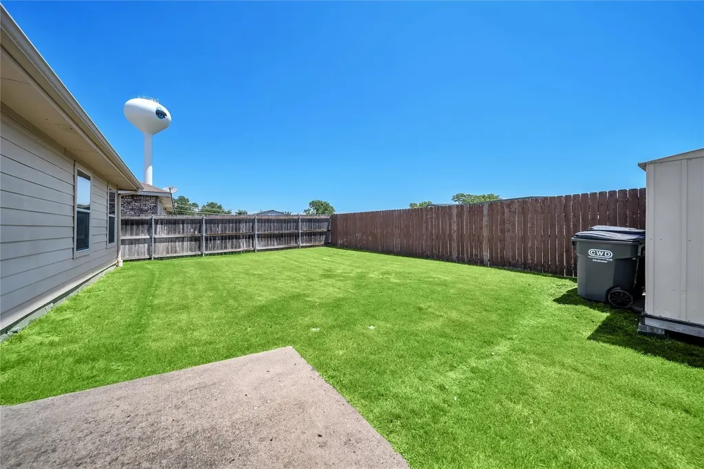 552 Lincoln Avenue Lavon TX 75166
