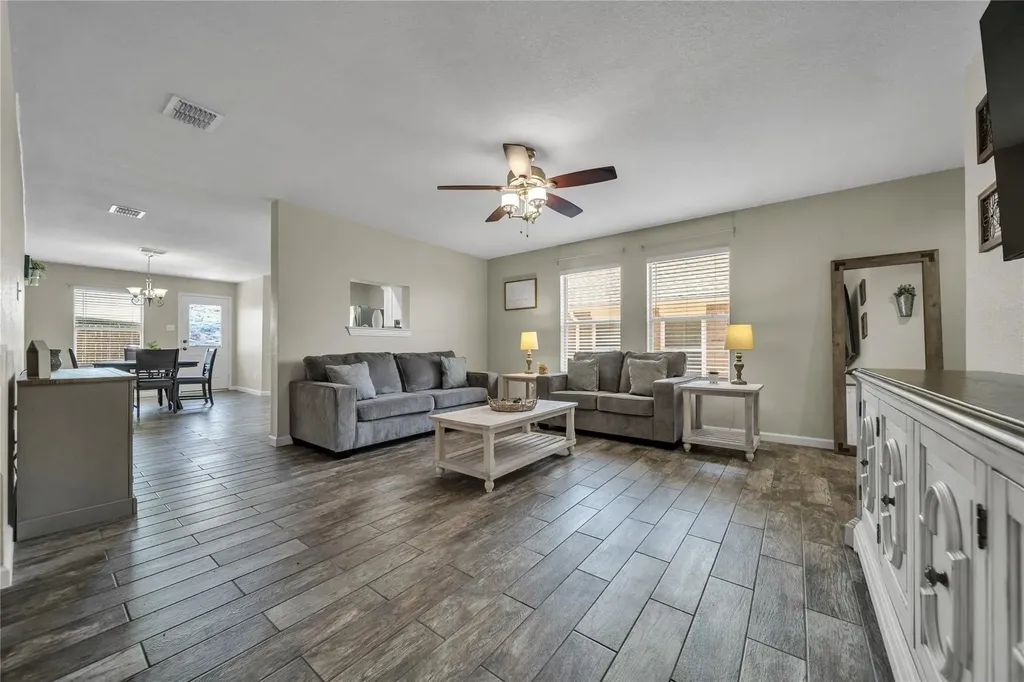 552 Lincoln Avenue Lavon TX 75166
