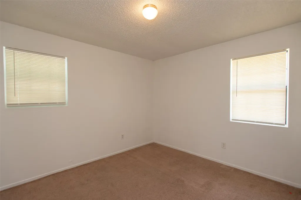 8400 Lady Bird Kemp TX 75143