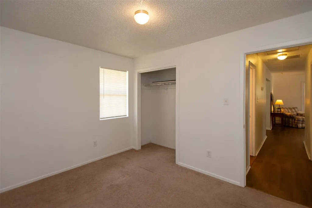 8400 Lady Bird Kemp TX 75143
