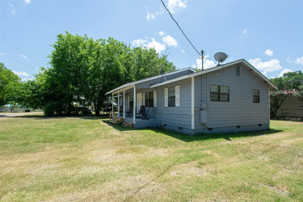 8400 Lady Bird Kemp TX 75143