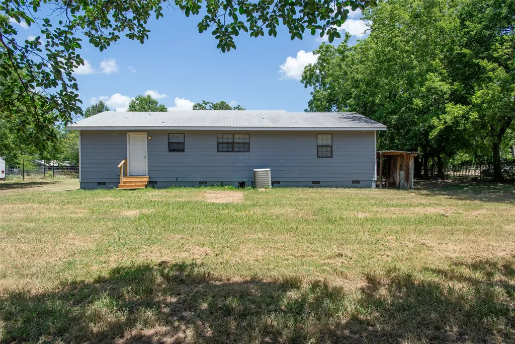 8400 Lady Bird Kemp TX 75143